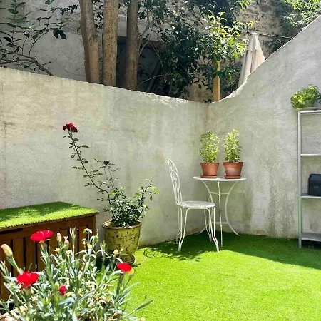 Two And Large Terrace Apartment Montpellier