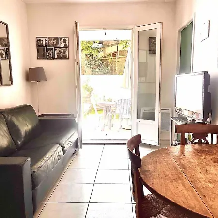 דירה Two And Large Terrace